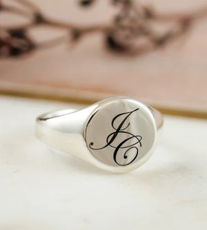 script initials signet ring