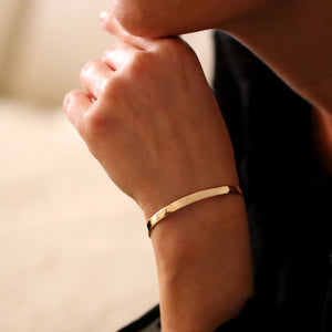 women's beautifully gold bangle bracelet 