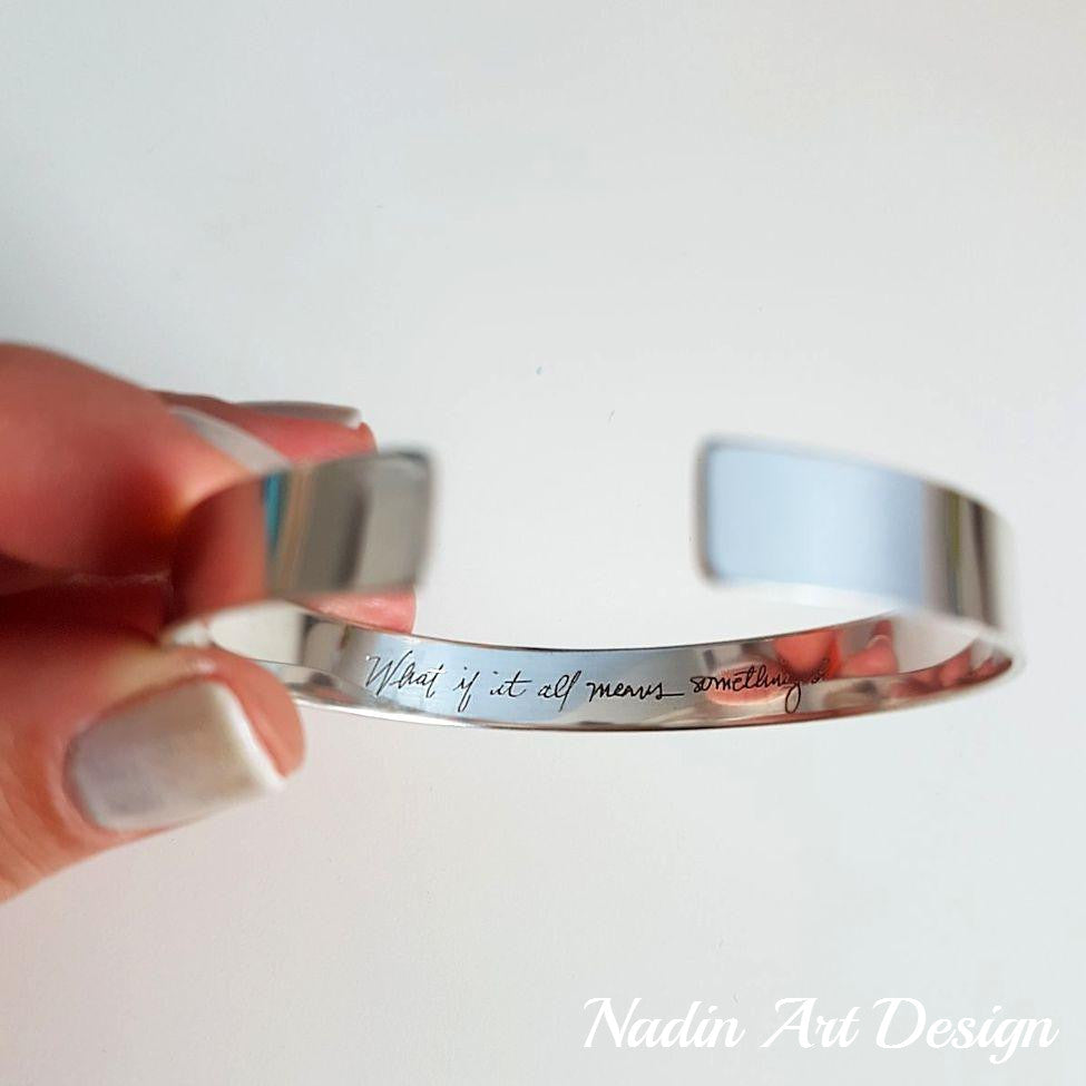 Personalized signature store bracelets